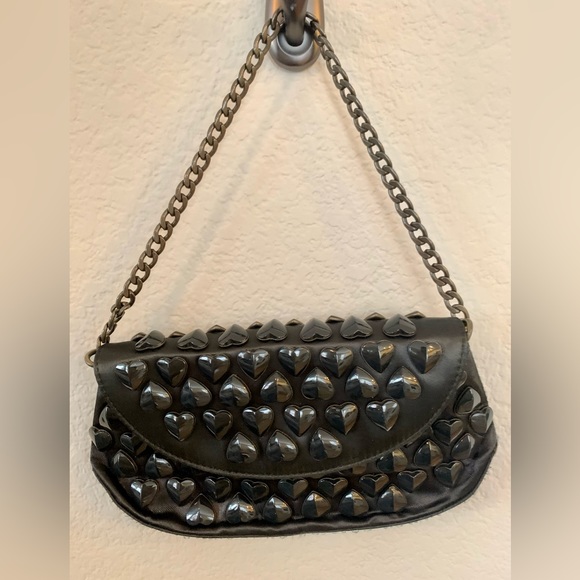 Betray Johnson Clutch with chain - Picture 1 of 4